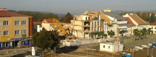 Hotel Bílý lev Žďár nad Sázavou, demolice