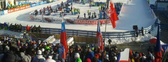 Pohled z tribuny Vysočina arény při biatlonu 2015
