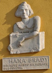 hana-brady-21