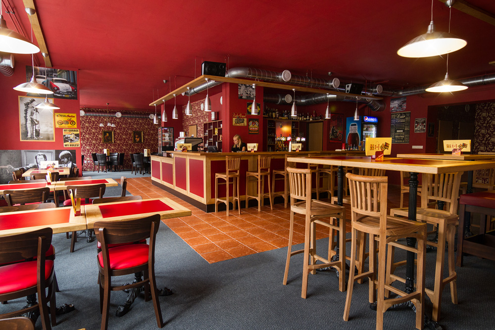 PUB & CAFE Žďár nad Sázavou